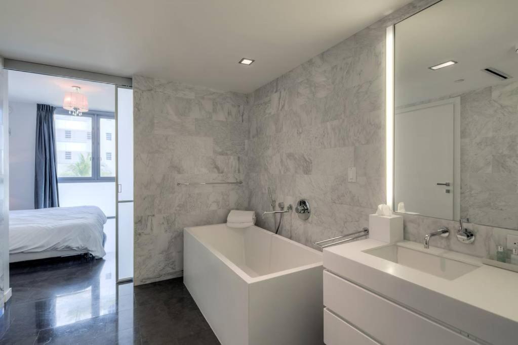 Luxury Boutique Suite Collins Ave Miami Beach Exterior foto